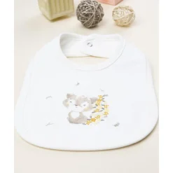 Babero para bebés en color crema con estampado*Prenatal Outlet