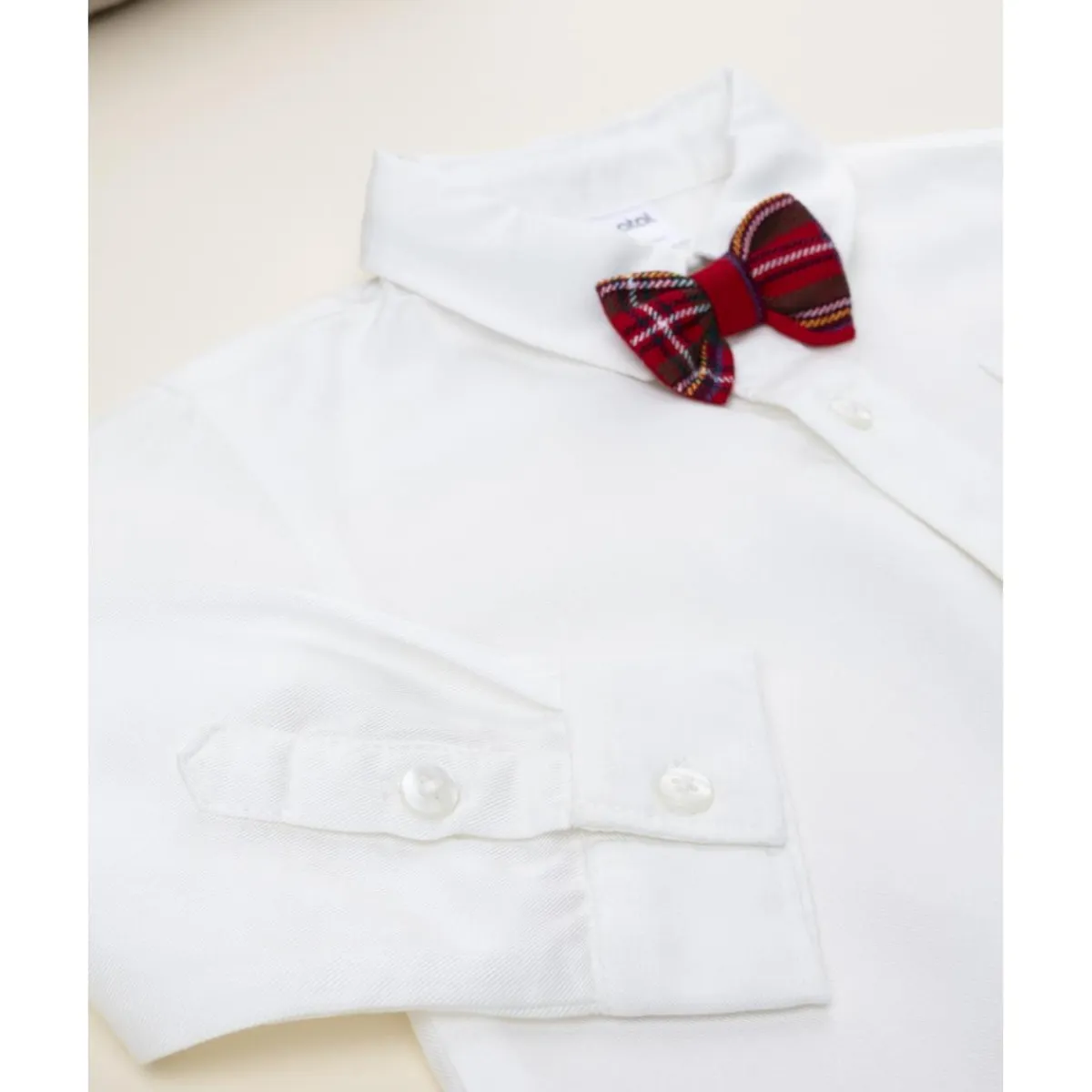 Camisa bebé blanca con pajarita*Prenatal Outlet