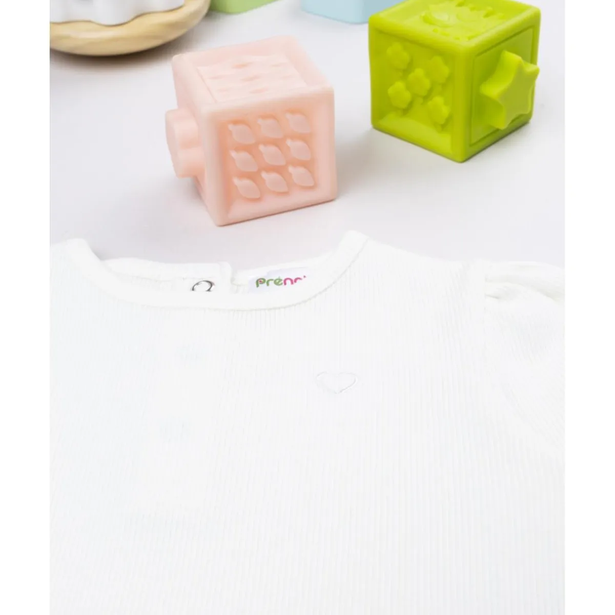 Camiseta niña blanca canalé*Prenatal Clearance