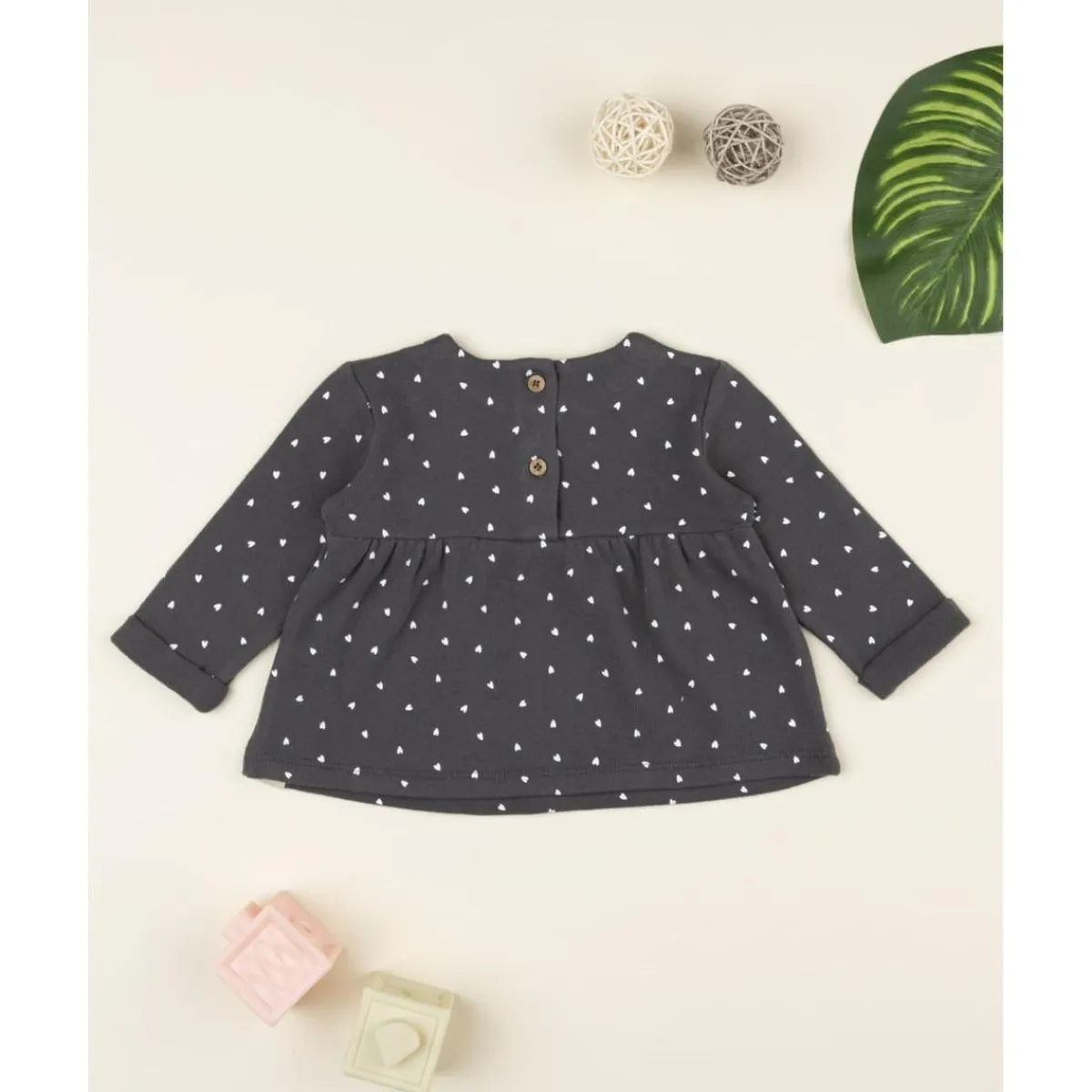 Camiseta niña gris con corazones*Prenatal Hot