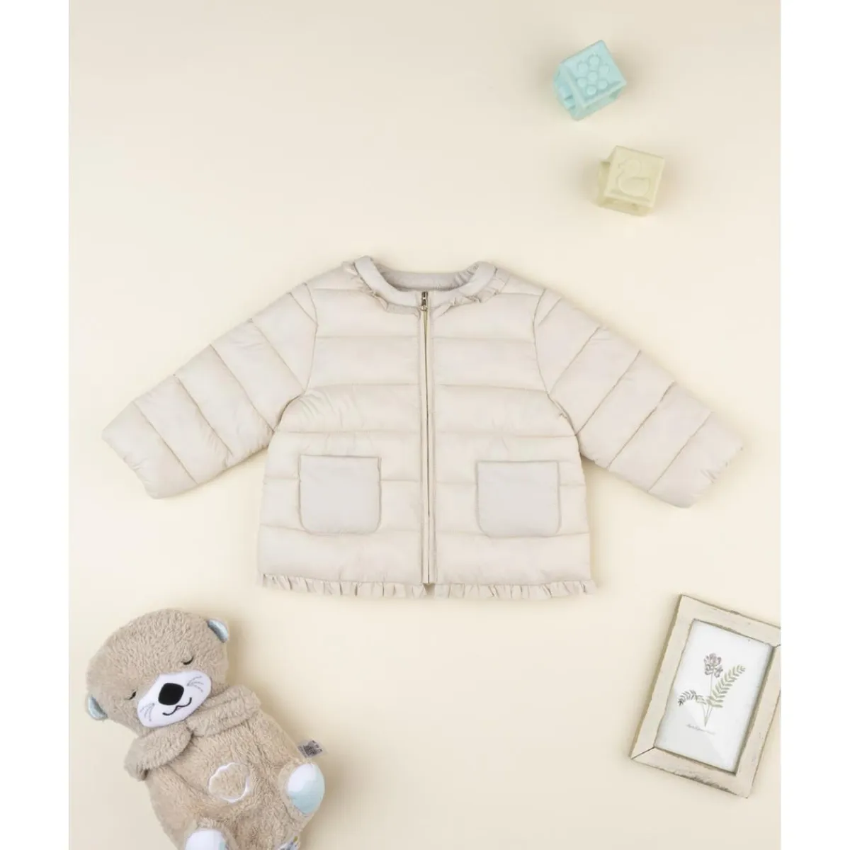 Chaqueta acolchada ligera niña beige*Prenatal Online