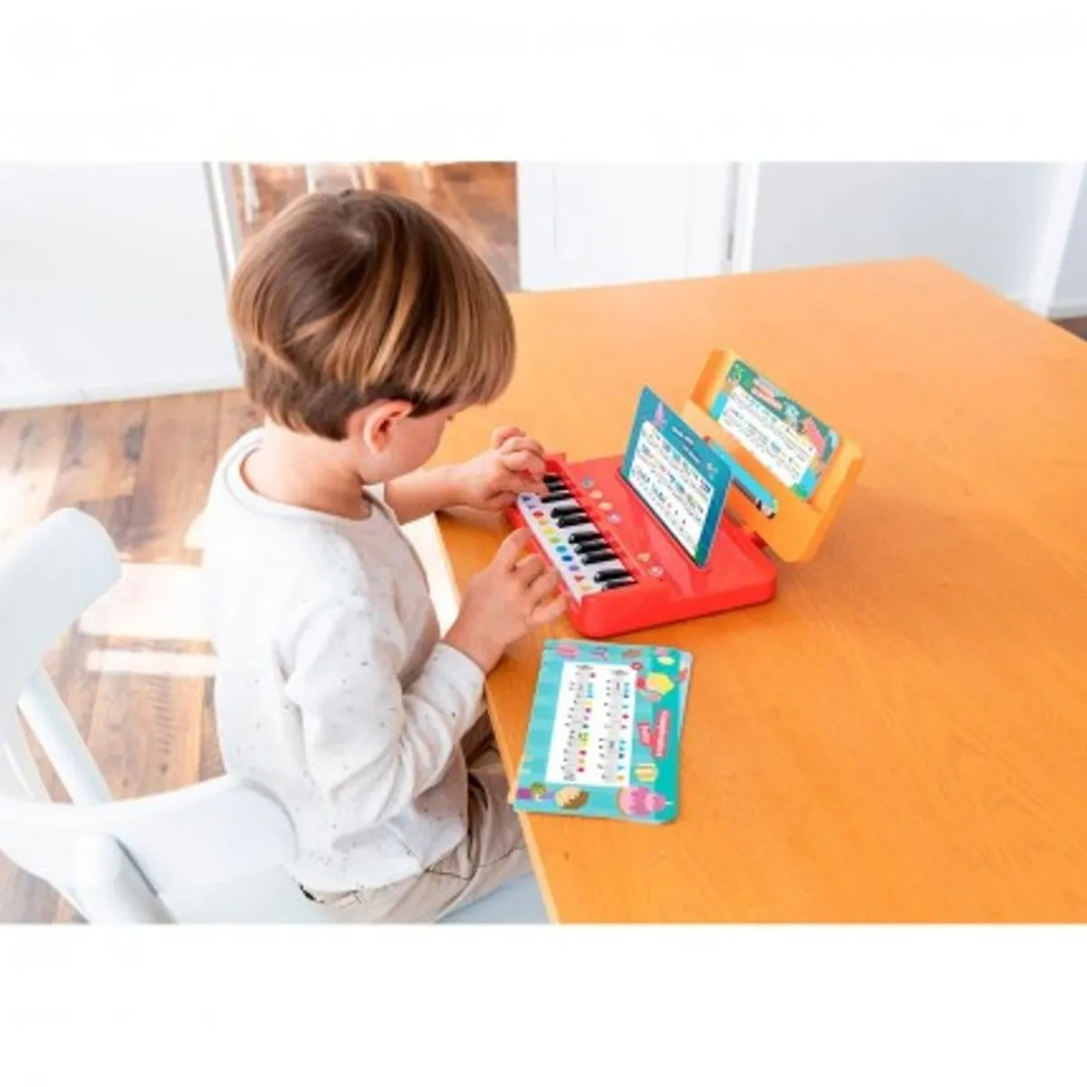 - Yo aprendo a tocar el piano*DISET