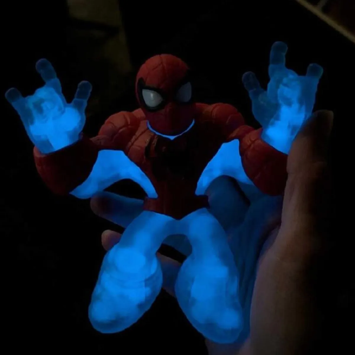 Goo Jit Zu - Figura Glow Surge Spider-man Figuras De Acción