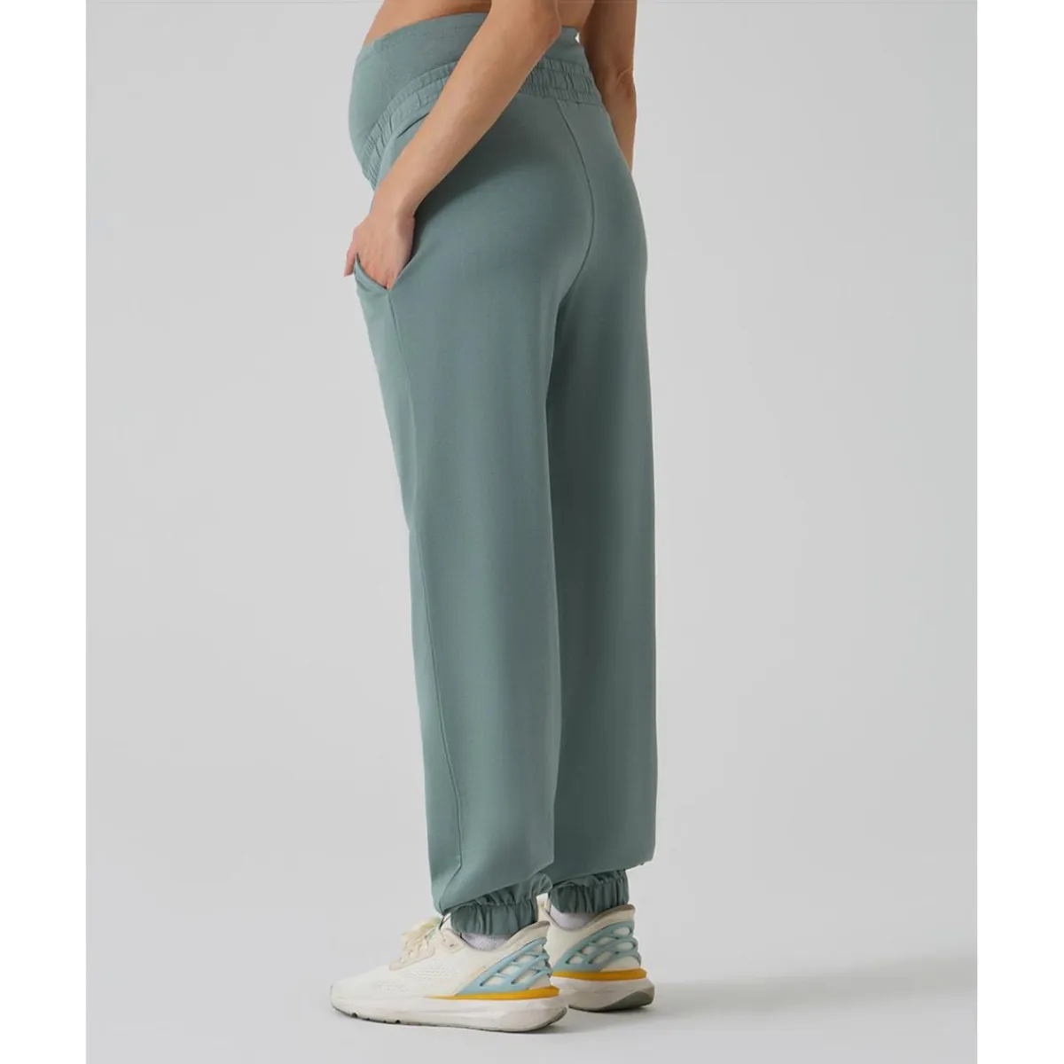 Pantalón premamá felpa verde*Prenatal Discount