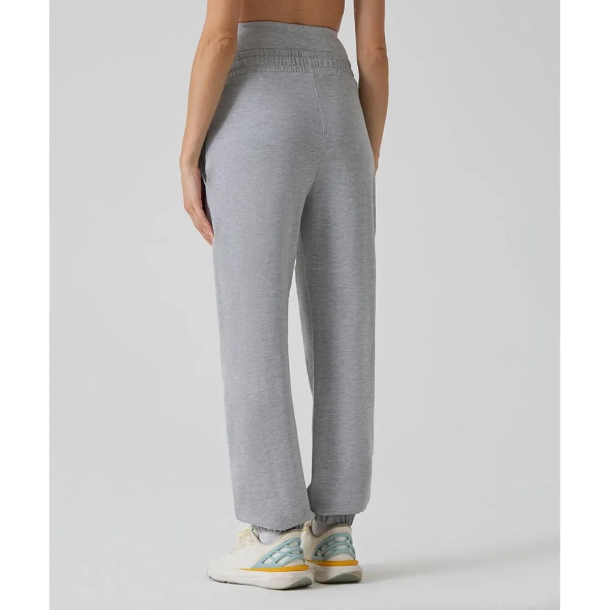 Pantalón premamá gris en felpa*Prenatal Hot
