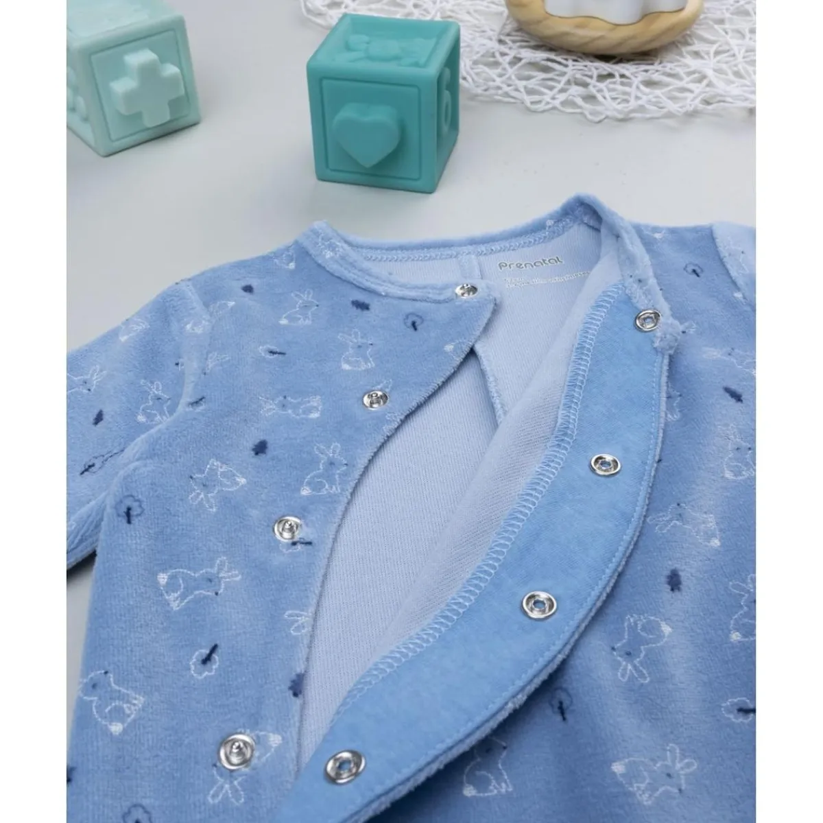 Pelele azul de niño con conejitos*Prenatal Clearance