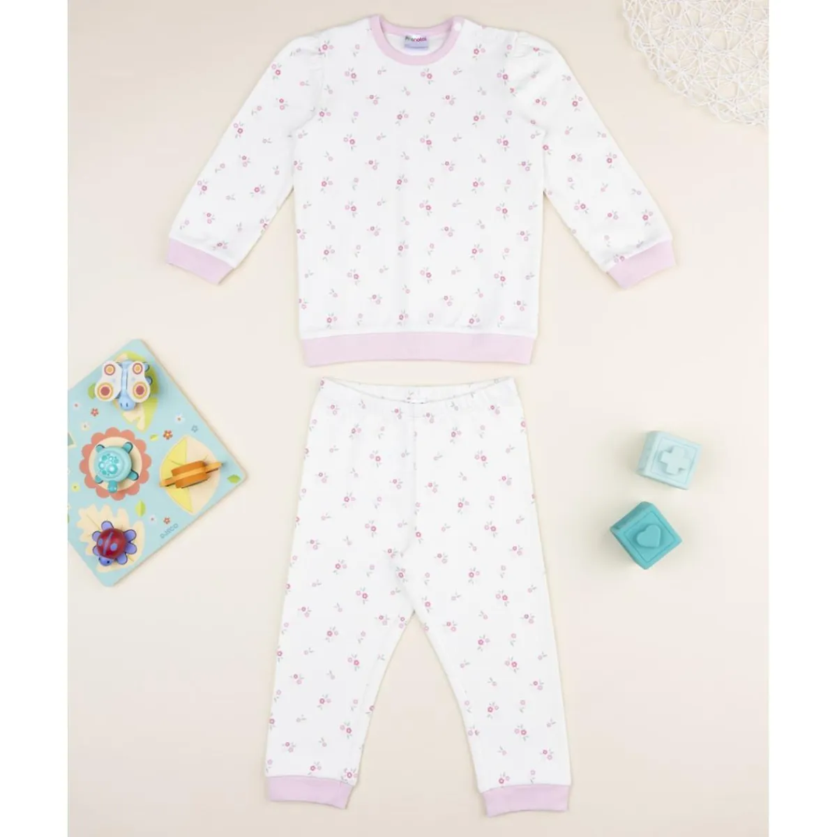 Pijama niña flores allover*Prenatal Discount