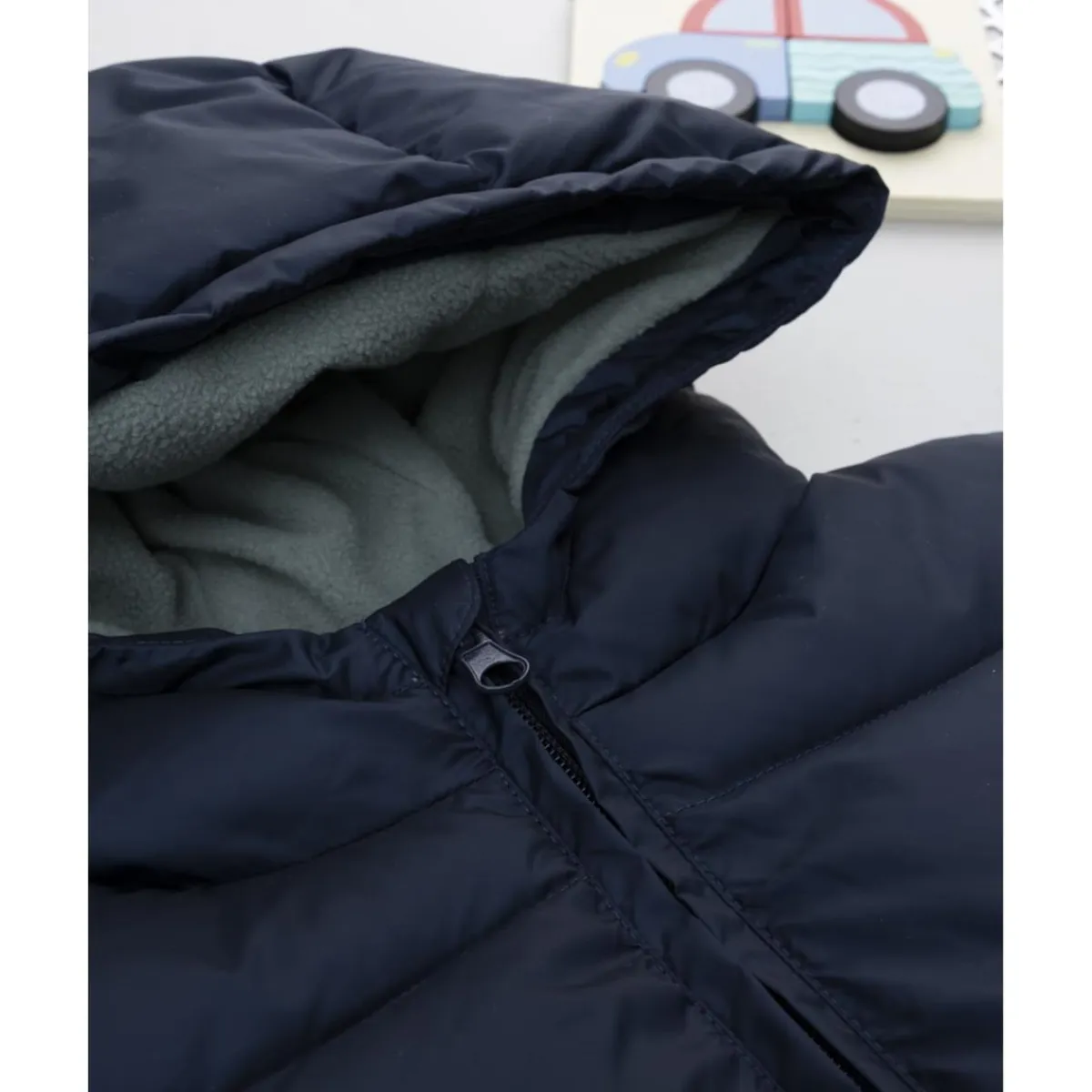Plumífero azul con capucha para niño*Prenatal Sale