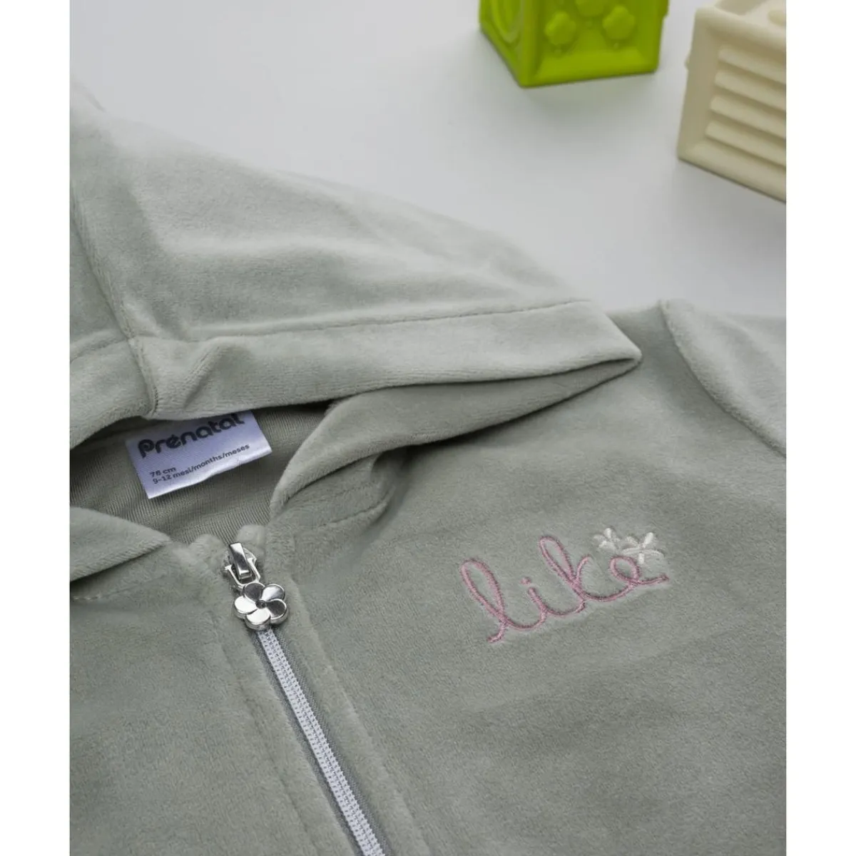 Sudadera de niña en terciopelo verde*Prenatal